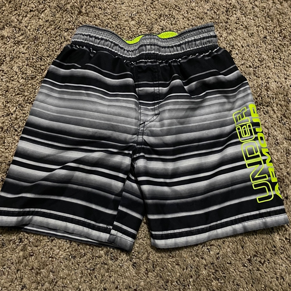 Boys 4T/4 Under Armour Swim Suit